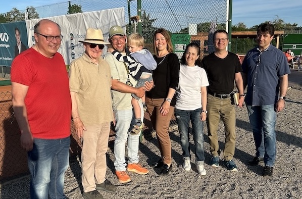 FDP Lampertheim besucht den Tennisclub Lampertheim